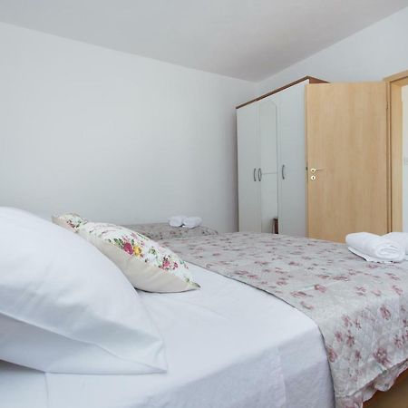 Apartament Apartman Paula 1 Vinišće Zewnętrze zdjęcie