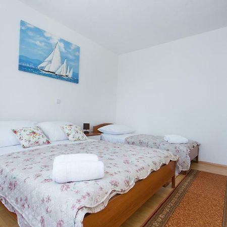 Apartament Apartman Paula 1 Vinišće Zewnętrze zdjęcie